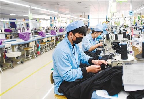 紡織服裝及日用品銷售呈現(xiàn)新趨勢，數(shù)字經(jīng)濟與消費升級雙輪驅(qū)動產(chǎn)業(yè)變革